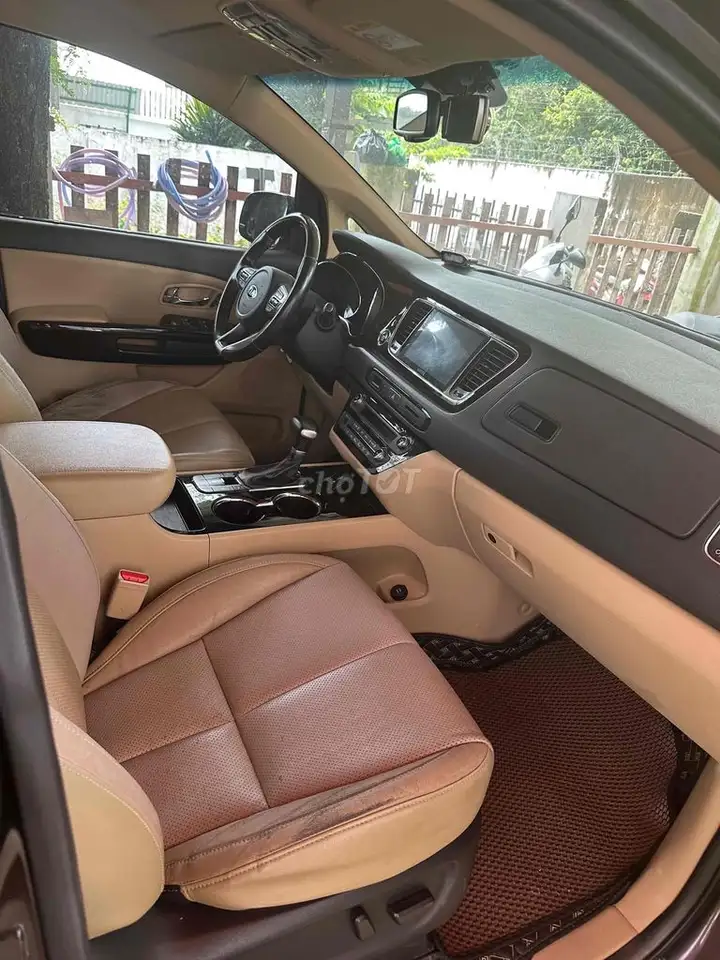 Kia Sedona 2019 дизель, коричневый