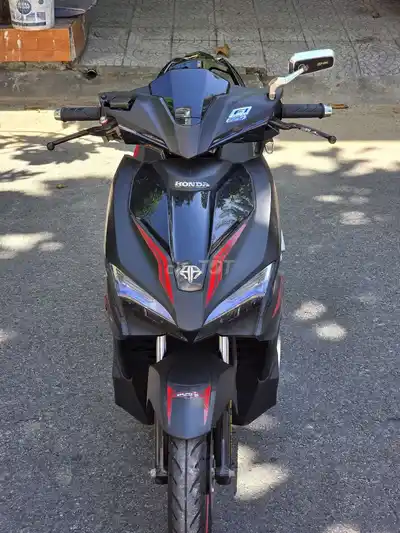 Honda Air Blade черно-красный