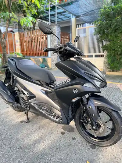 Yamaha NVX 155 VVA черный