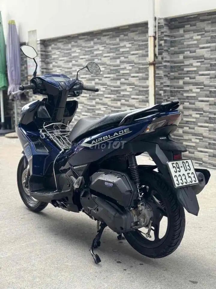 Honda Air Blade 125 2023 синий 25.000 км