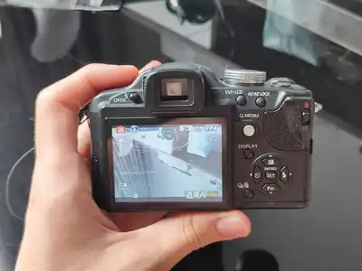 Фотоаппараты Panasonic Lumix и Canon PowerShot