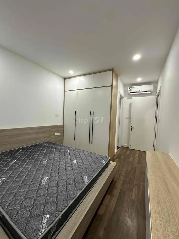 Срочная продажа: Кв-ра в ЖК C1, Xuân Thủy, Hồ Tùng Mậu
