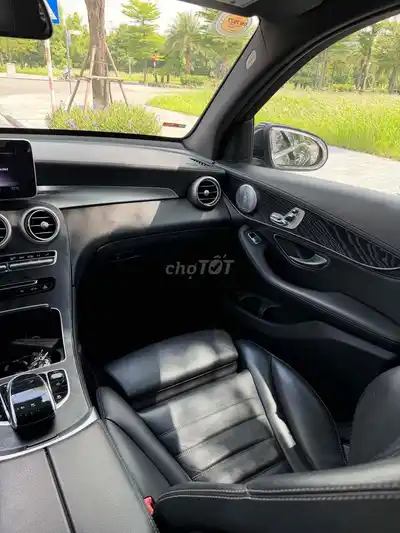 Mercedes GLC 300 2017 от собственника, пробег 90 тыс. км