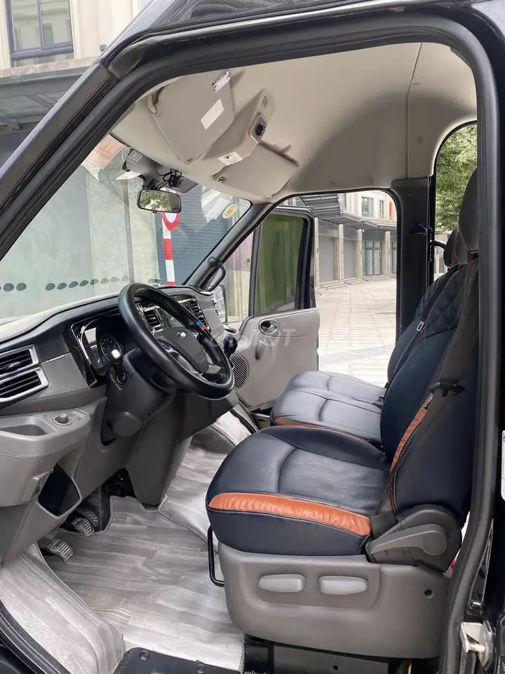 Ford Transit 2023, 16 мест, черный, 100 000 км