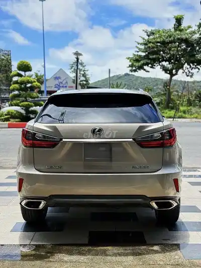 Lexus RX300 2019 золотистый 45000 км