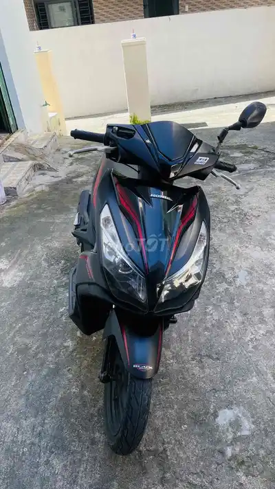 Honda Air Blade 2013 черно-красный, номер 43