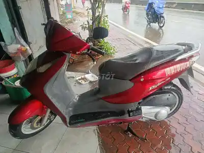 Honda Dylan 2023 красный