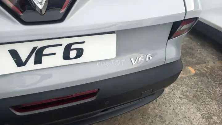 VinFast VF6 – от 97 млн, заберите авто сразу. Суперпредложение сентября