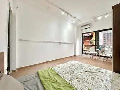 Комната с базовой мебелью в переулке 250 Kim Giang, Thanh Xuân