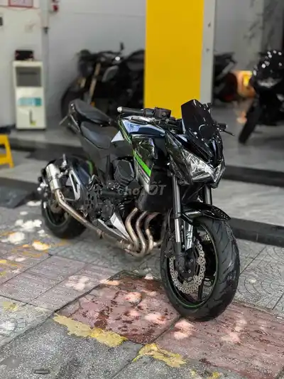 Kawasaki Z800 ABS с множеством аксессуаров
