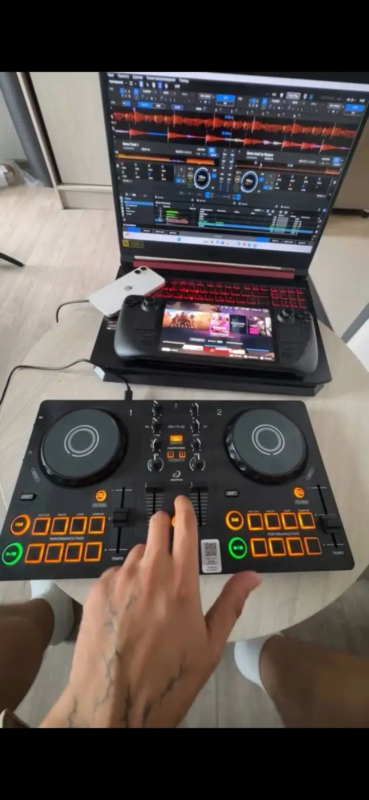 AlphaTheta DDJ-FLX2