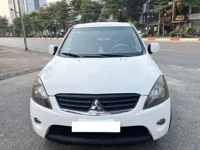 Mitsubishi Zinger GLS 2011 механическая Белый 160 тыс. км