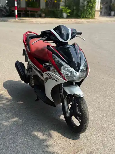 Honda Airblade 110i 2012 Красно-белый оригинал в отличном состоянии