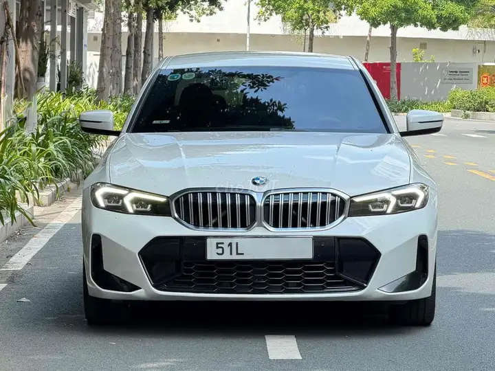 BMW 320i M-Sport 2024 белый автомат