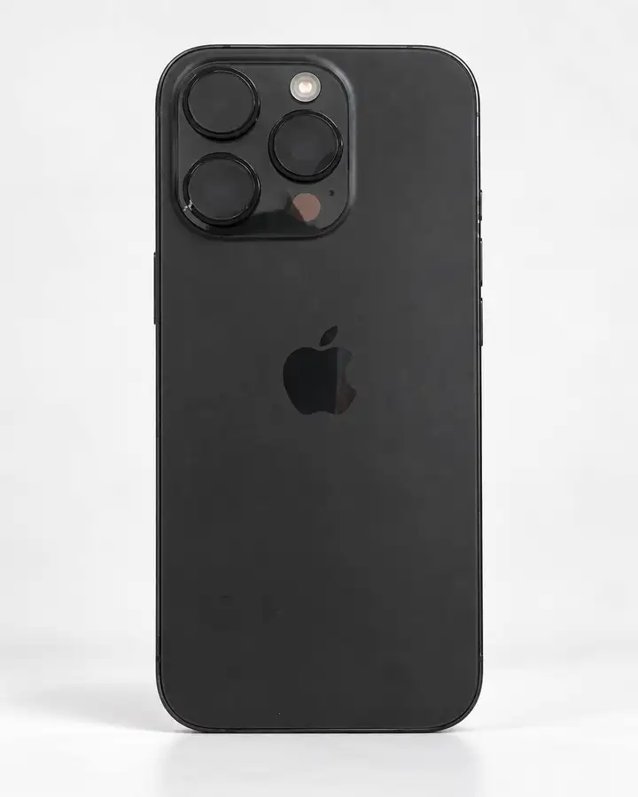iPhone 16 Pro 128 ГБ чёрный