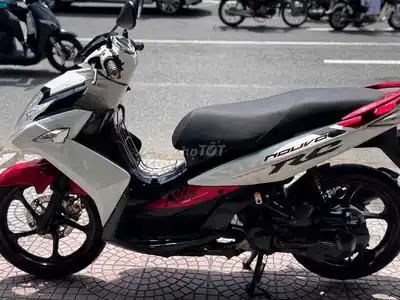 Yamaha Nouvo 6 FI белый, красный