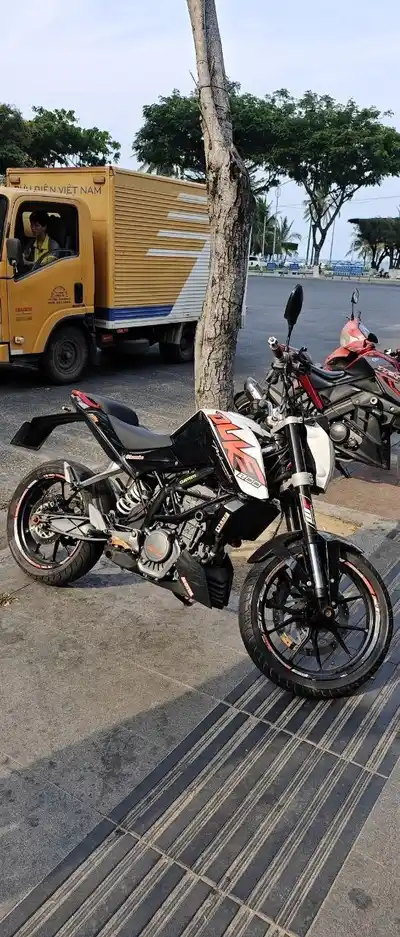 Мотобайк Duke 200 cc ABS 2017