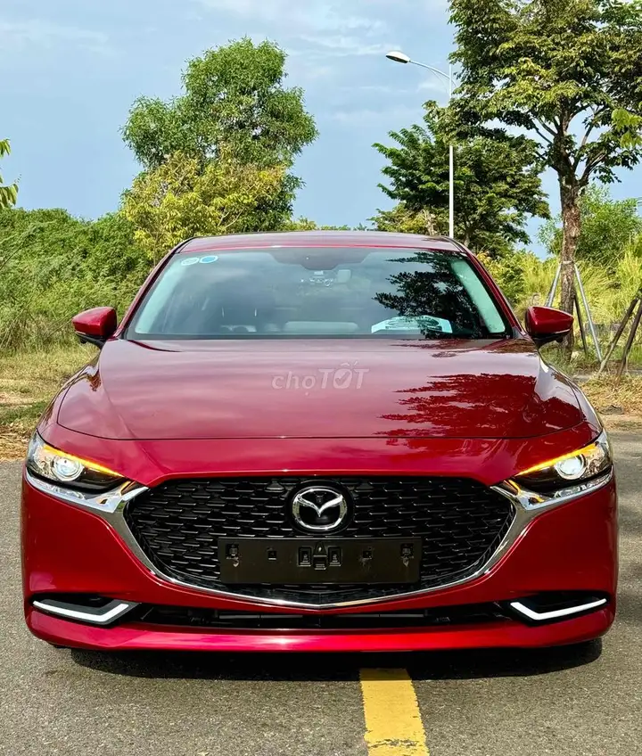 Mazda 3 1.5L Luxury 2024 Автомат 6 ст. Бензин Красный