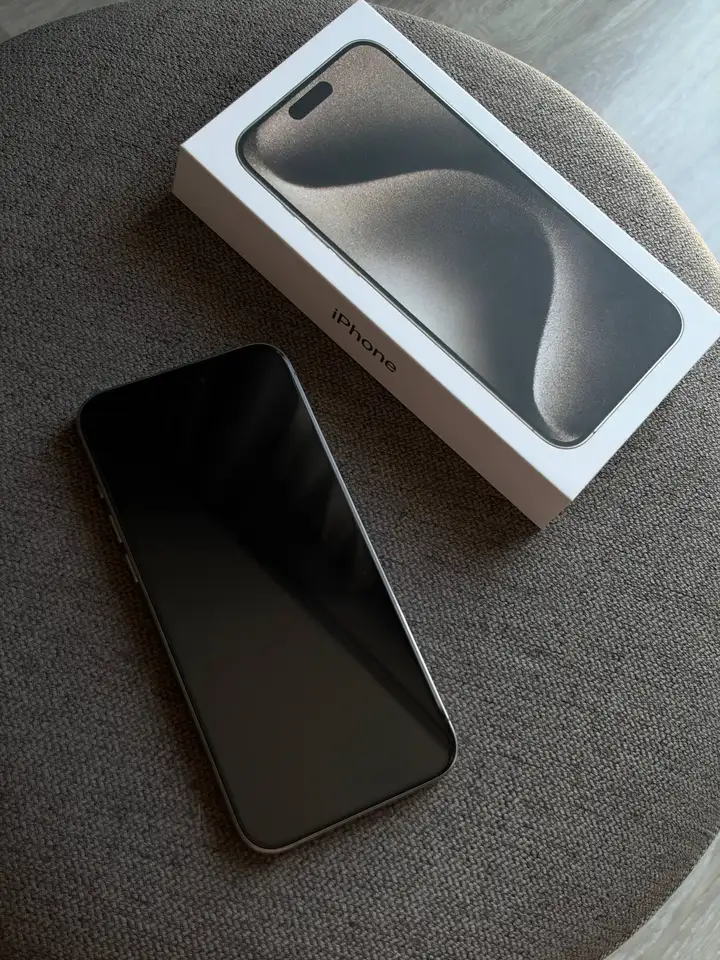 iPhone 15 Pro Max Natural Titanium 256 ГБ