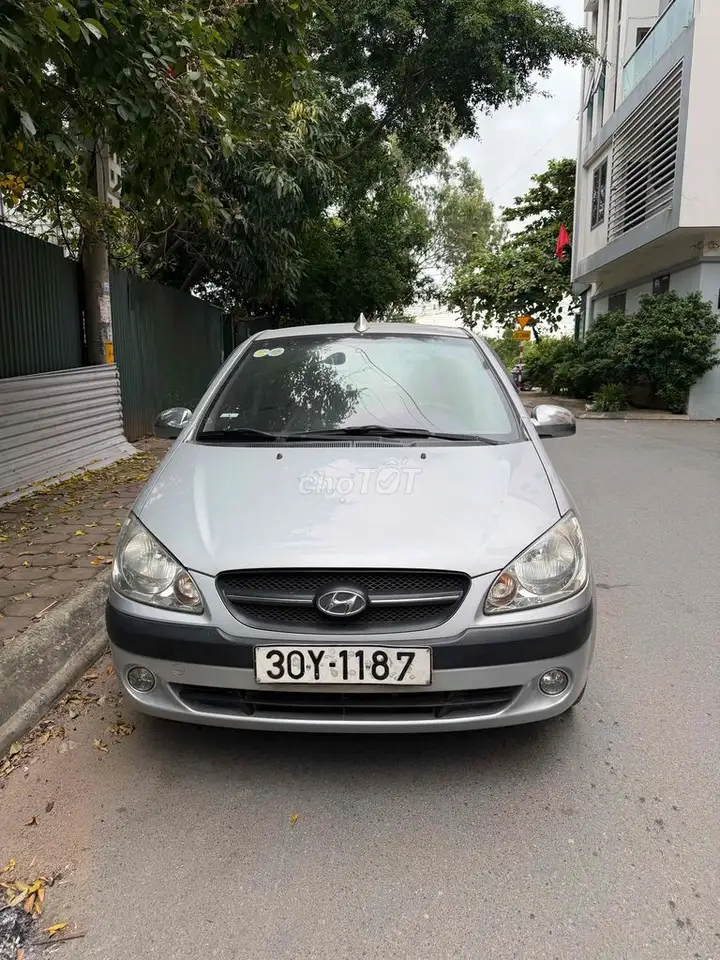 Hyundai Getz 2009 МКПП 130 тыс. км серебристый