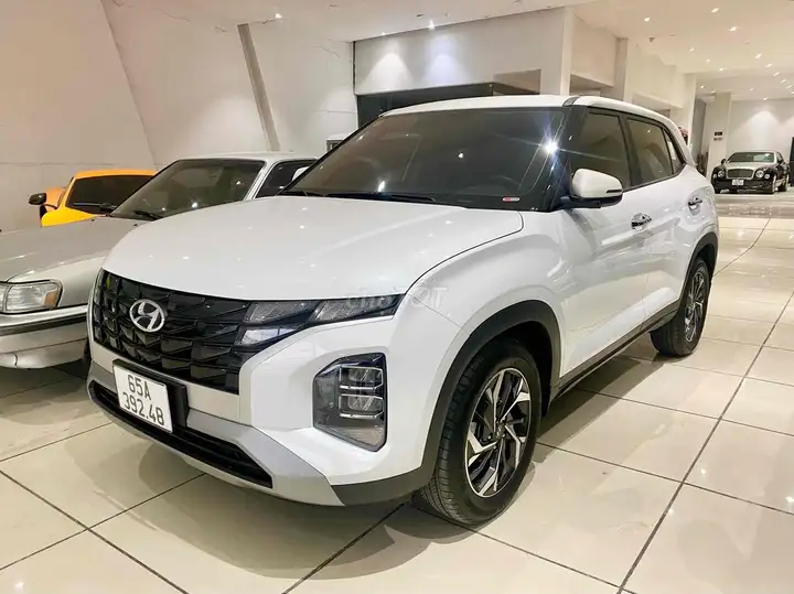 HYUNDAI CRETA 1.5AT 2022, особая версия, 27.000 км