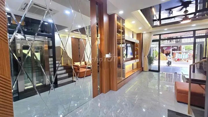 Дом с лифтом, пакет 3, Ми Зя, Винь Thai, Нячанг, с красивым новым ремонтом