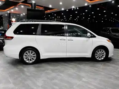 Toyota Sienna Limited AWD 2015 Белая