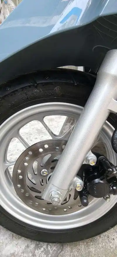 Honda Lead 2024 Серый