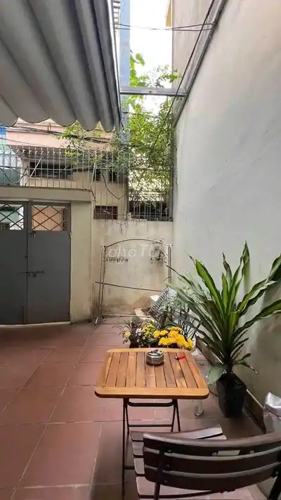 Аренда дома в переулке Лиен Вьет, Донг Да, 50м² x 2 этажа, 10 млн