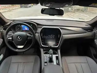 VinFast Lux A Base 2.0 AT Turbo 2022 года выпуска