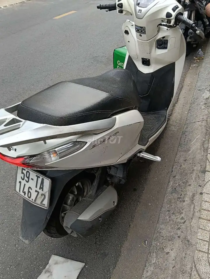 Honda Lead 4v 2024 Белый