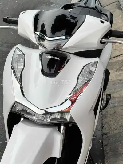 Honda SH 160i ABS куои 2023 Белый, черный, пятнистый