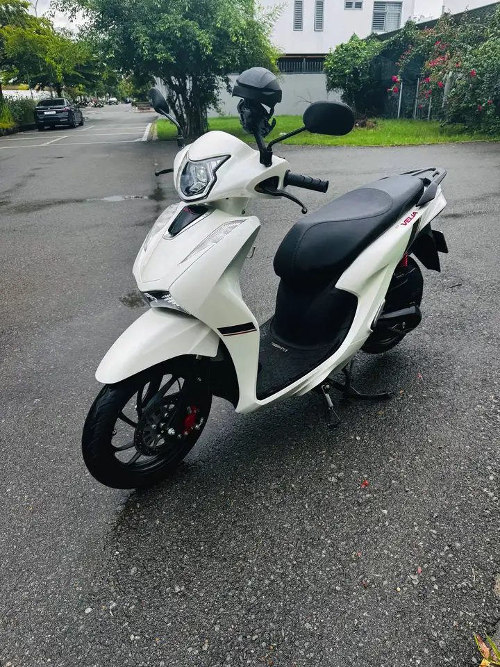 Мотоциклы Espero Velia 50cc (белый и чёрный)