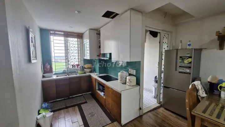 Квартира 80 Hoang Dao Thanh, 70 м², 2 спальни, хороший этаж, вид на озеро