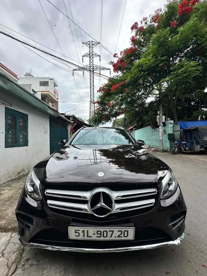 Mercedes-Benz GLC 300 4matic 2016, коричневый, АКПП