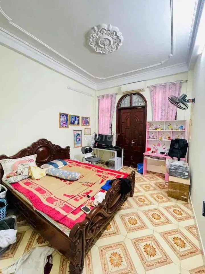 Нгуен Кхань Тоан - Кау Гиай, 40 кв.м x 5 этажей, фасад 6.4 м