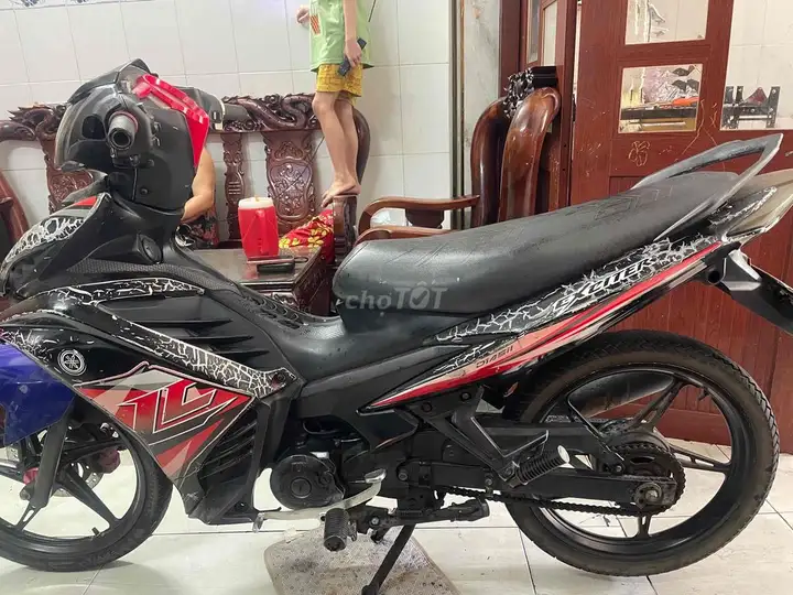 Yamaha Exciter 50, черный, красный, синий