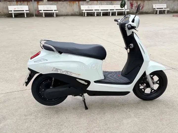 Электроскутер VinFast Evo Grand 2026 Белый 700 км