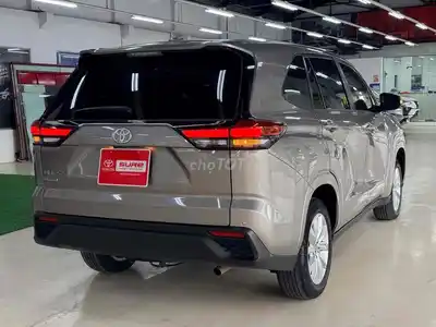 Toyota Innova Cross 2.0V 2024 — Торг