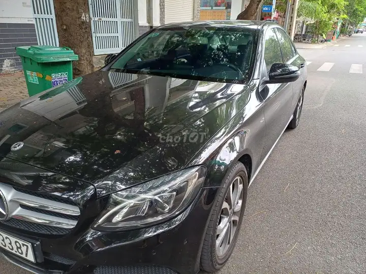Mercedes-Benz C200 2018 черный, 50 000 км, состояние 95%