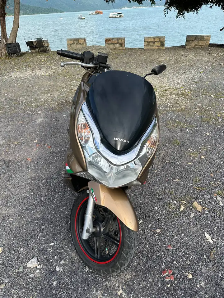 Honda PCX 2011
