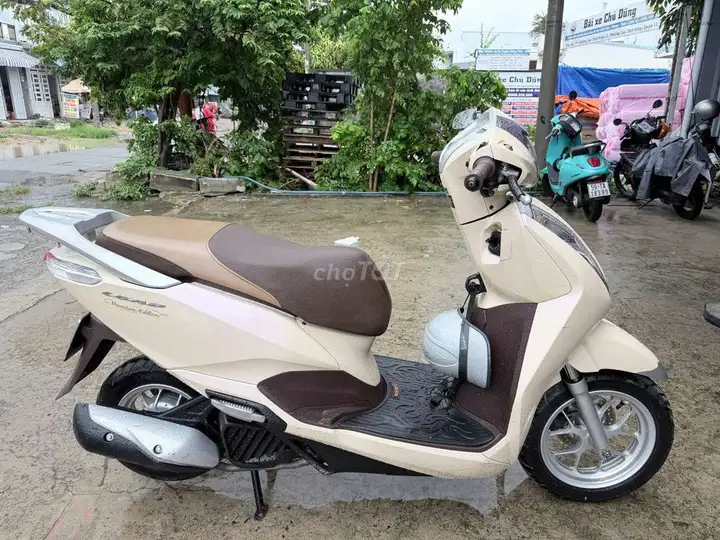 Honda Lead 2019 Особая Бежевый 40000 км