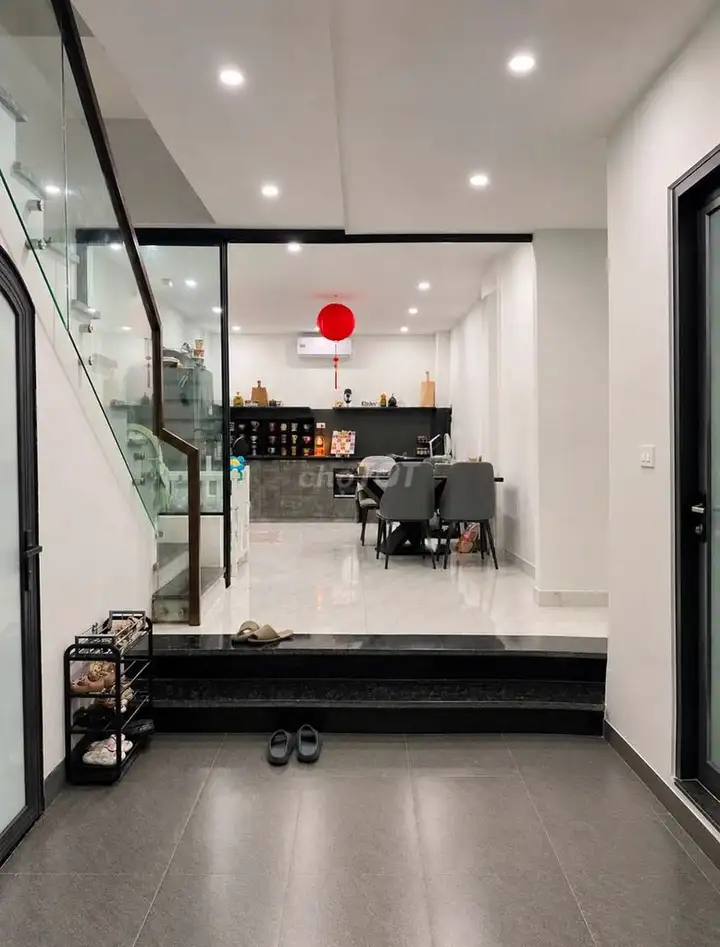 Nhà đẹp ở ngay, ô tô đỗ cửa, 5 tầng, 55m2, 9 tỷ
