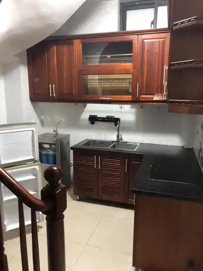 Аренда дома 32 кв.м, 5 этажей, в переулке Ку Чинь Лан, Тхань Суан