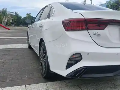 KIA K3 AT Премиум 2021 белый 63 000 км