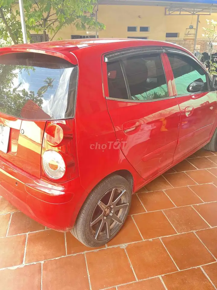 Kia Morning автоматическая, 5 мест, красный