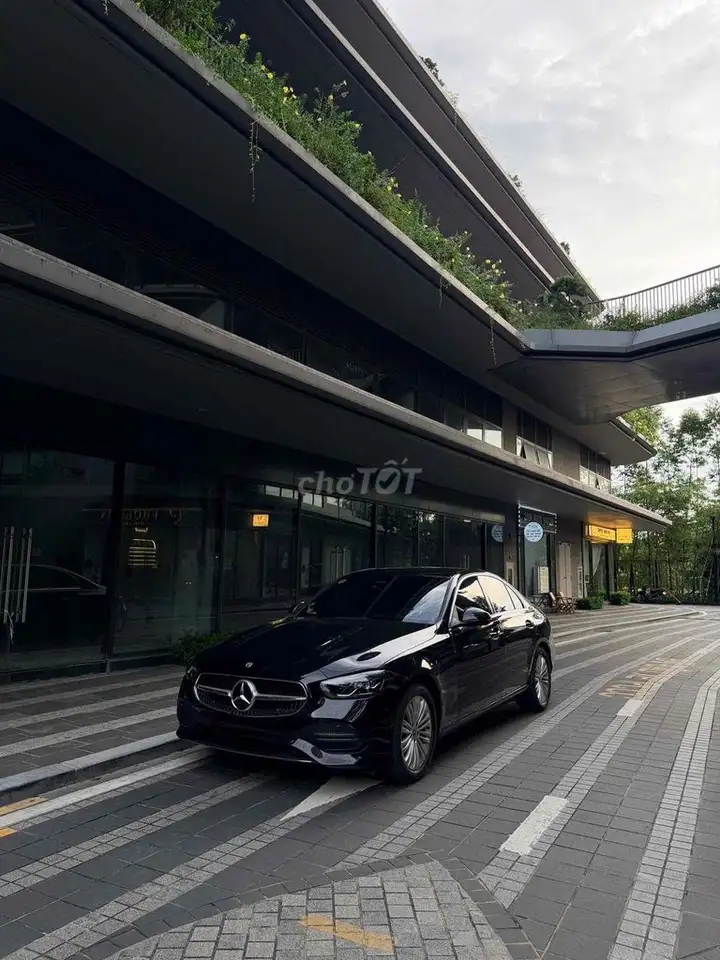 Mercedes-Benz C200 Avantgarde 2022 черный
