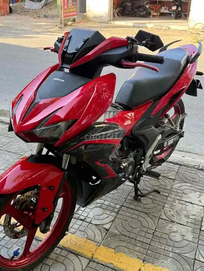 Honda Winner V2 красно-черный б/у
