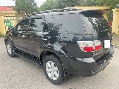 Toyota Fortuner SR5 2.7L 2008 Черный Автомат 160 тыс. км