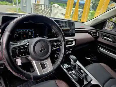 Mitsubishi Destinator Ultimate 2026